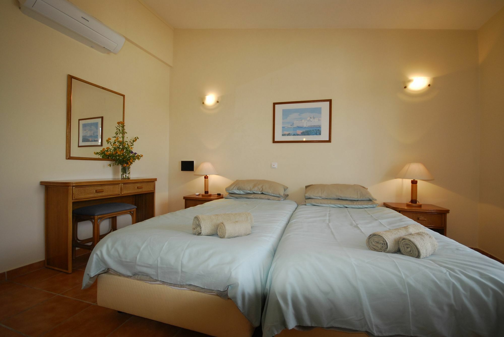 Centre Algarve Hotel Монкарапашо Екстериор снимка